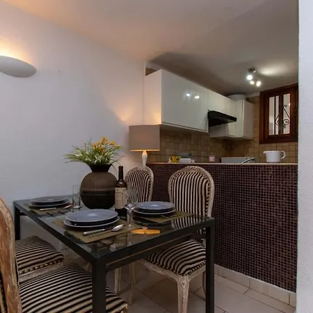 Parque Santiago I 140 - Two Bed On Ground Floor With Wifi Internet شقة
