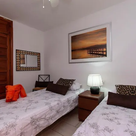 Parque Santiago I 140 - Two Bed On Ground Floor With Wifi Internet شقة
